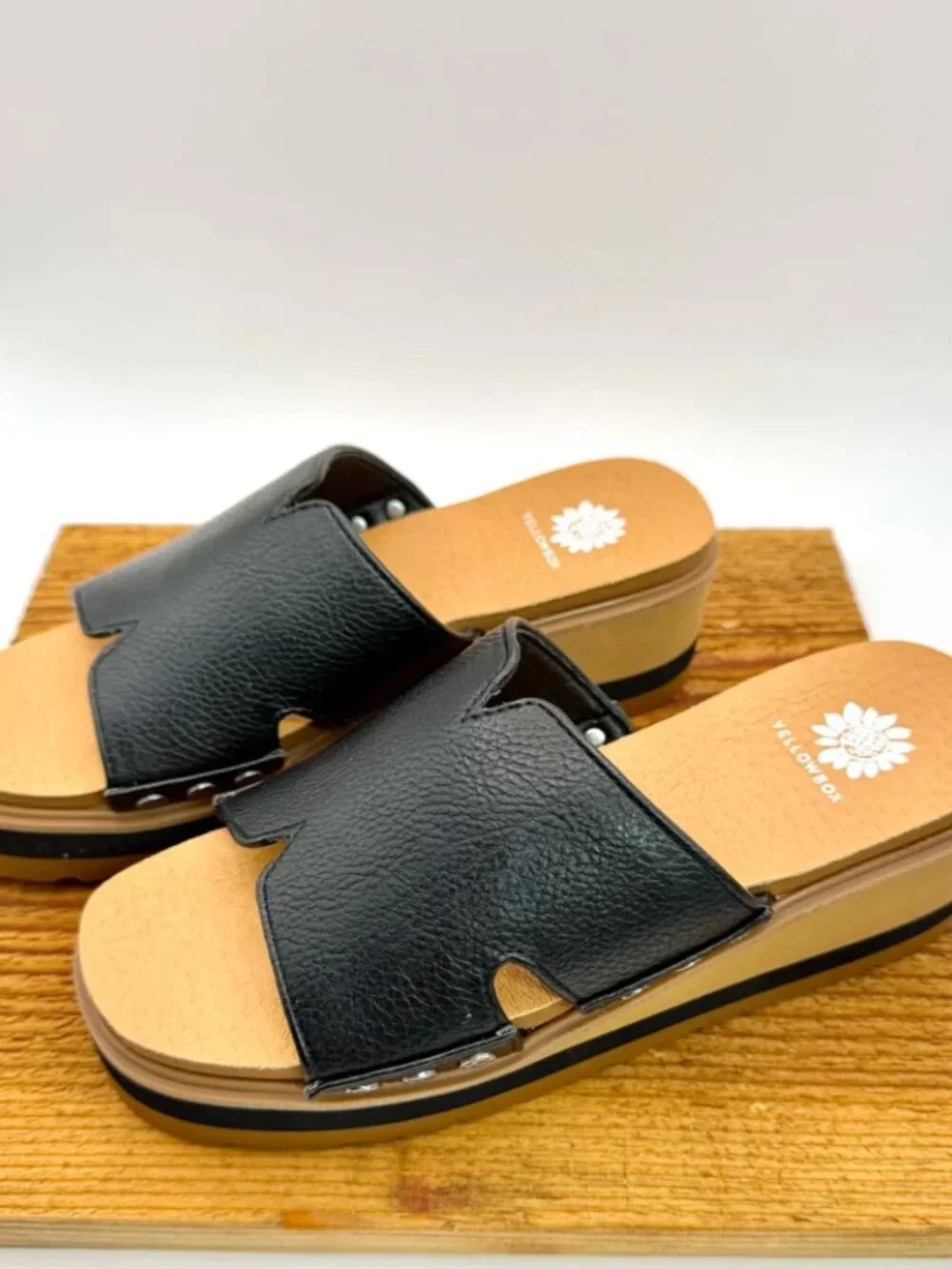 NEW Alameda Black Wedge Sandal by Yellow Box Size 9 M Women's